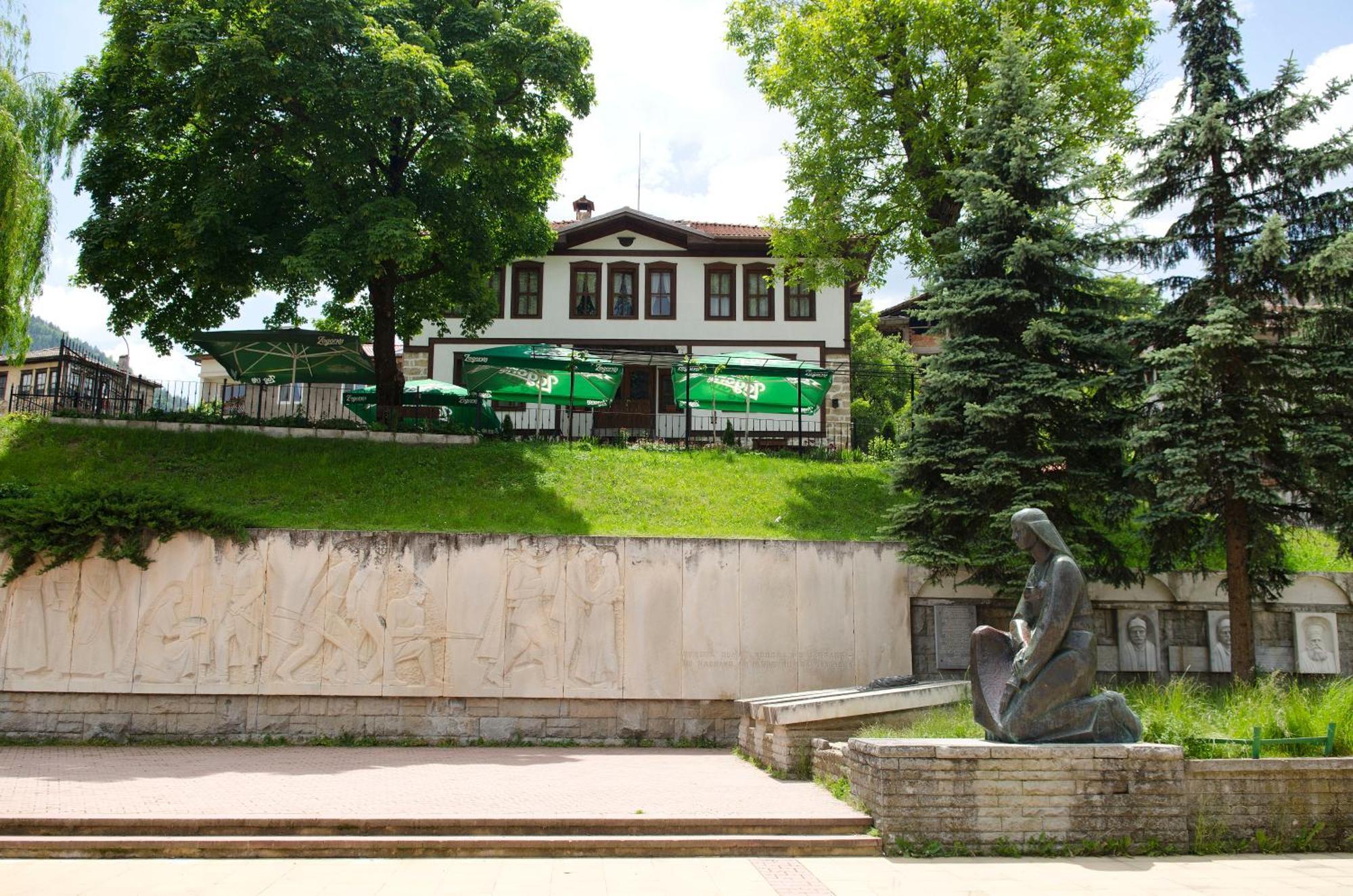 Petko Takov'S House Hotel Smolyan Exterior foto