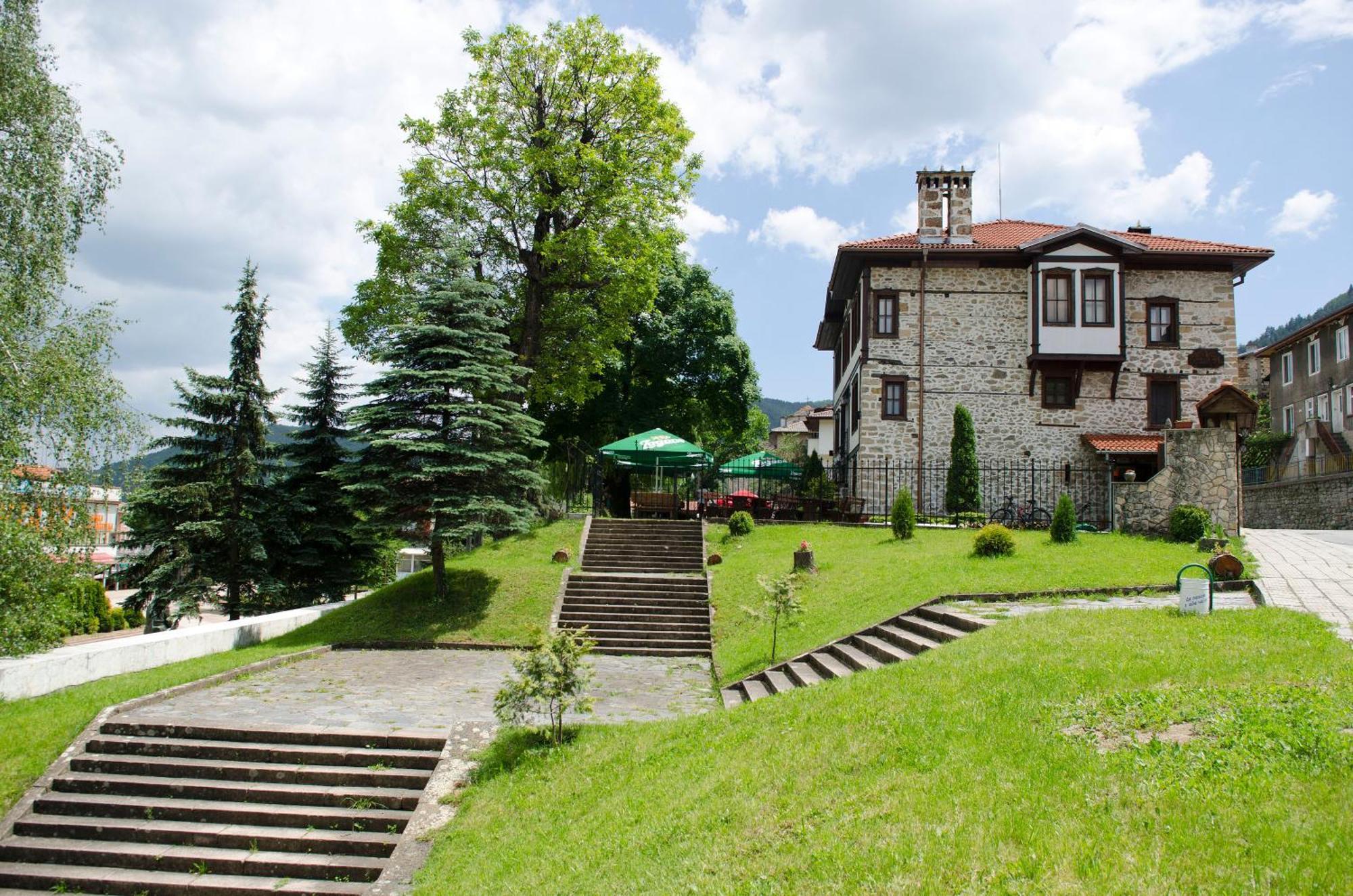 Petko Takov'S House Hotel Smolyan Exterior foto